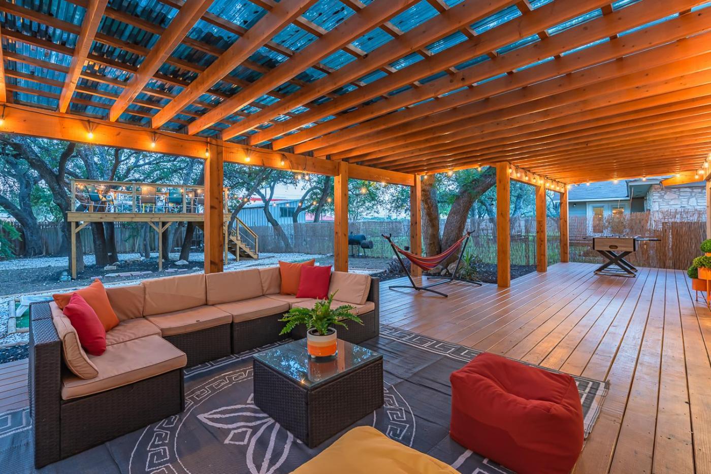 Luxurious Home With Hot Tub & Tree Deck By 6Flags Σαν Αντόνιο Εξωτερικό φωτογραφία