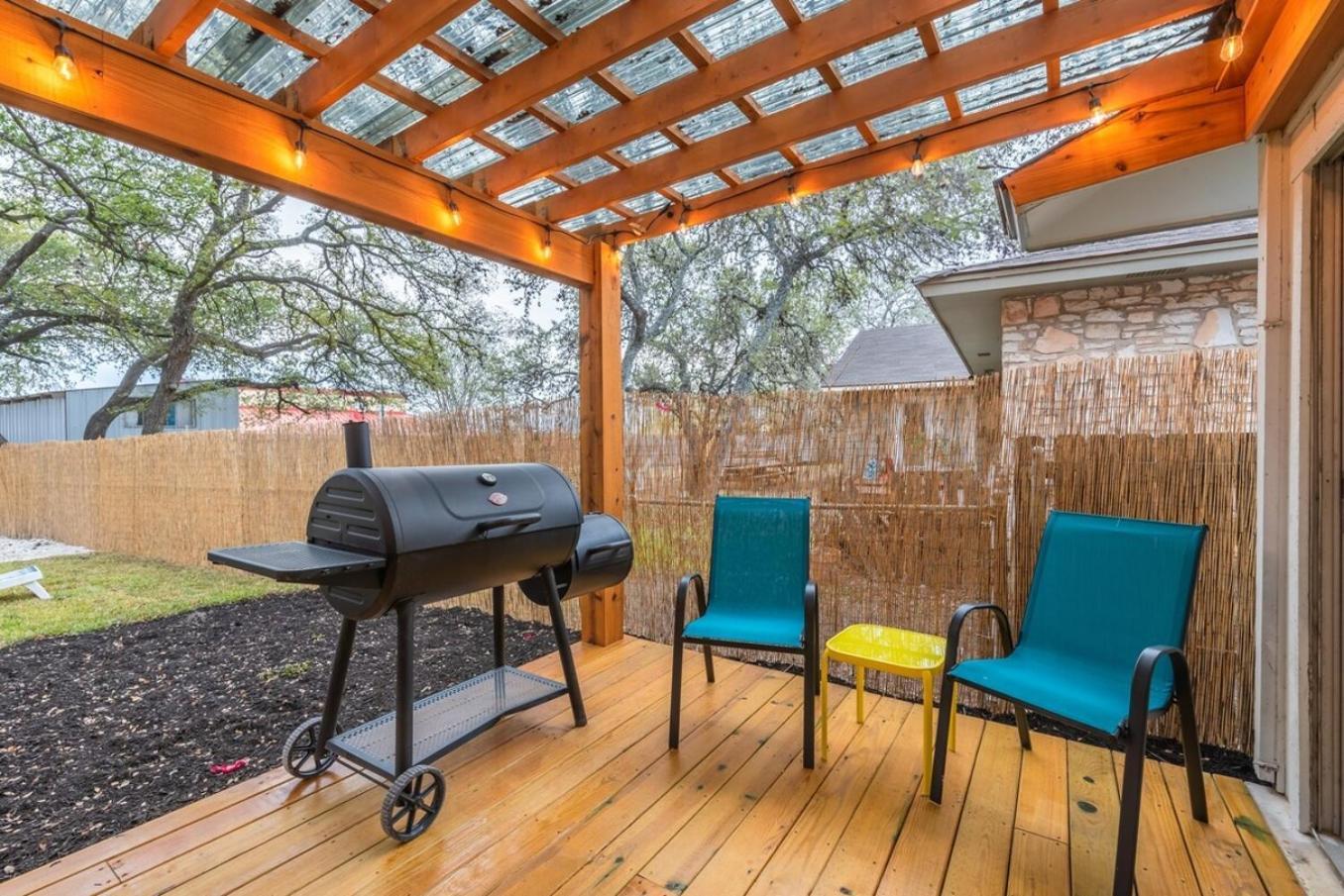 Luxurious Home With Hot Tub & Tree Deck By 6Flags Σαν Αντόνιο Εξωτερικό φωτογραφία