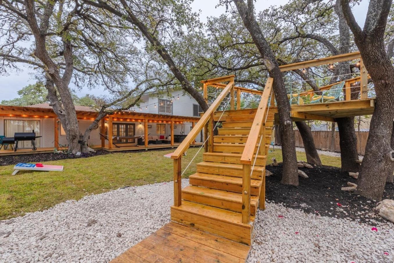 Luxurious Home With Hot Tub & Tree Deck By 6Flags Σαν Αντόνιο Εξωτερικό φωτογραφία