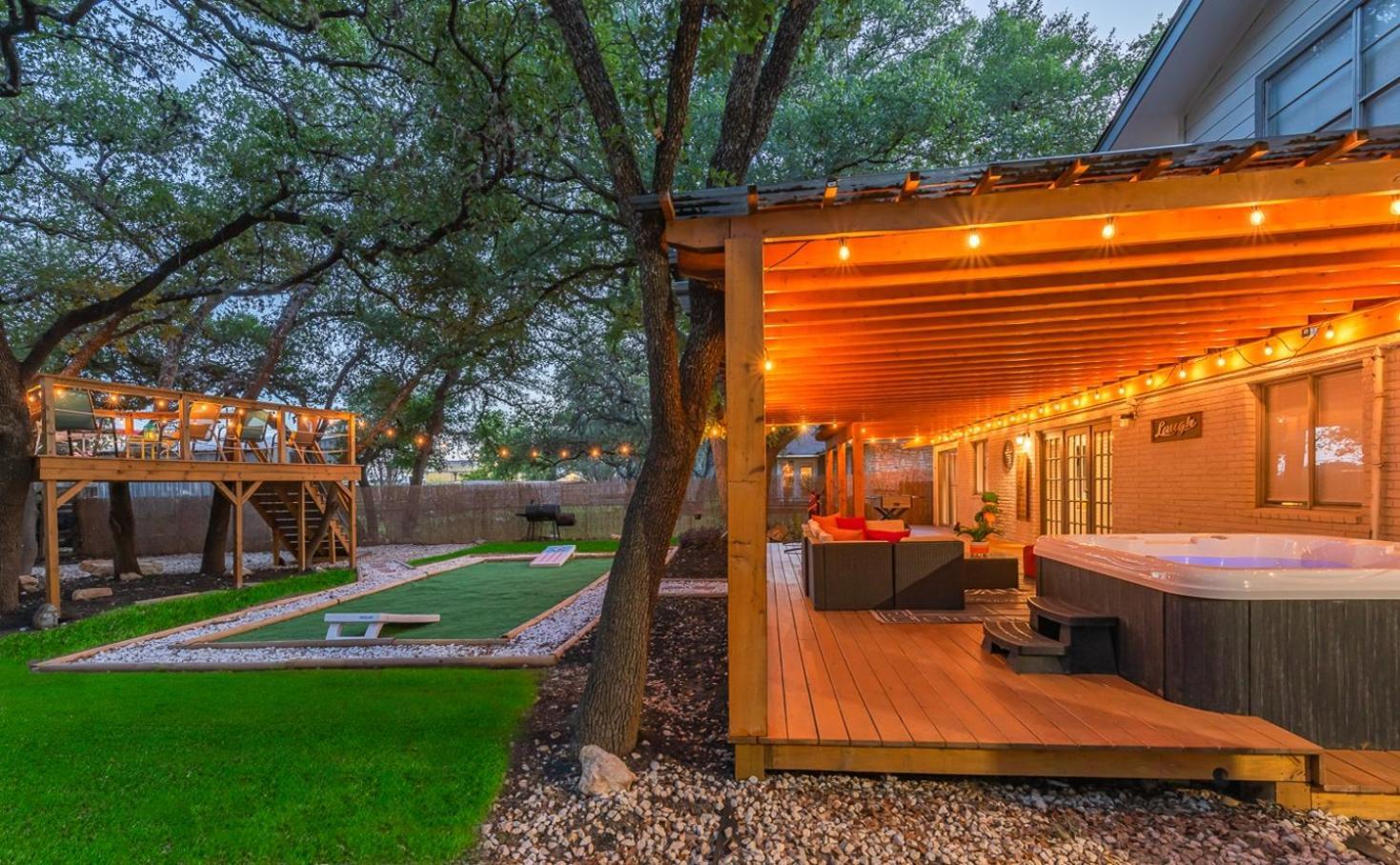 Luxurious Home With Hot Tub & Tree Deck By 6Flags Σαν Αντόνιο Εξωτερικό φωτογραφία